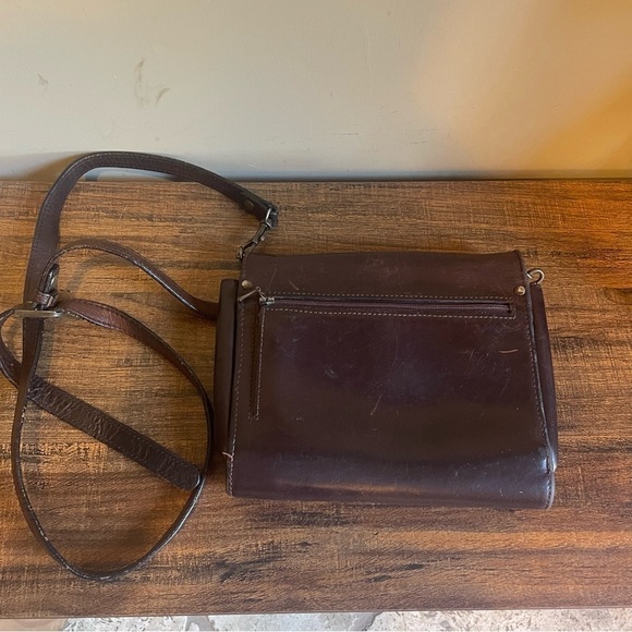 Vintage Dark Brown Leather Tri Fold Crossbody Wallet - Picture 8 of 12